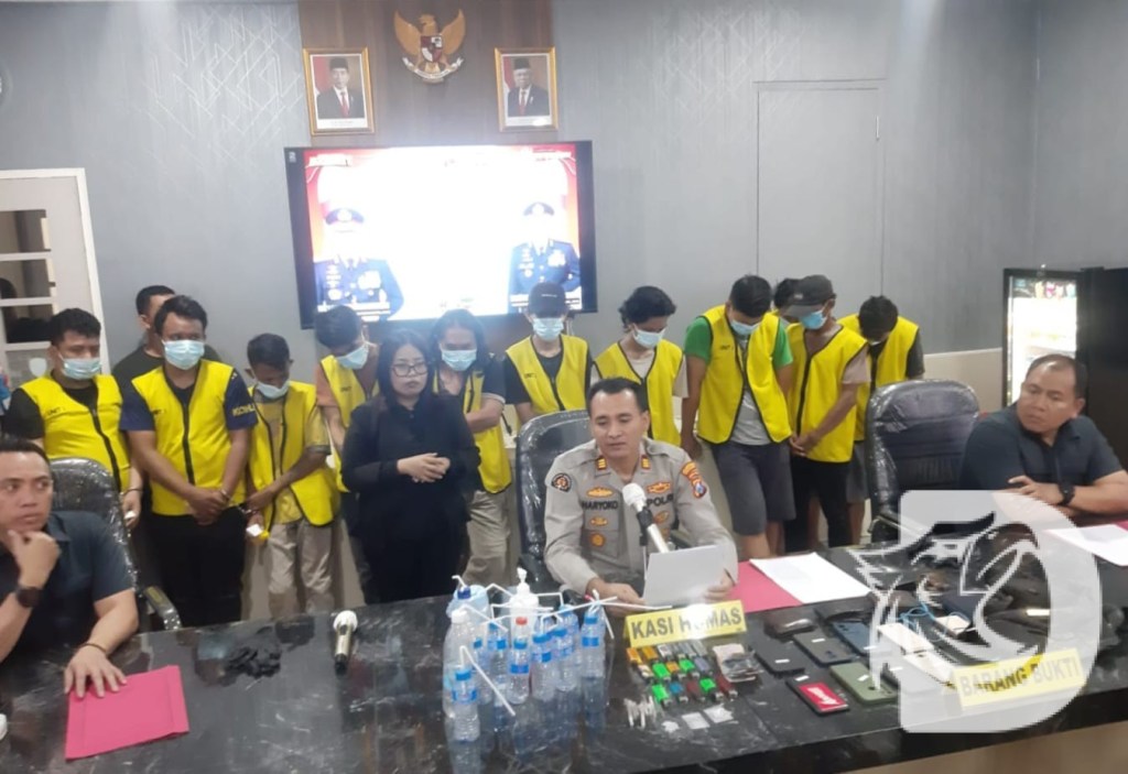 Polisi Amankan Sebelas Pengguna Sabu di Sarang Narkoba Jalan Kunti Surabaya
